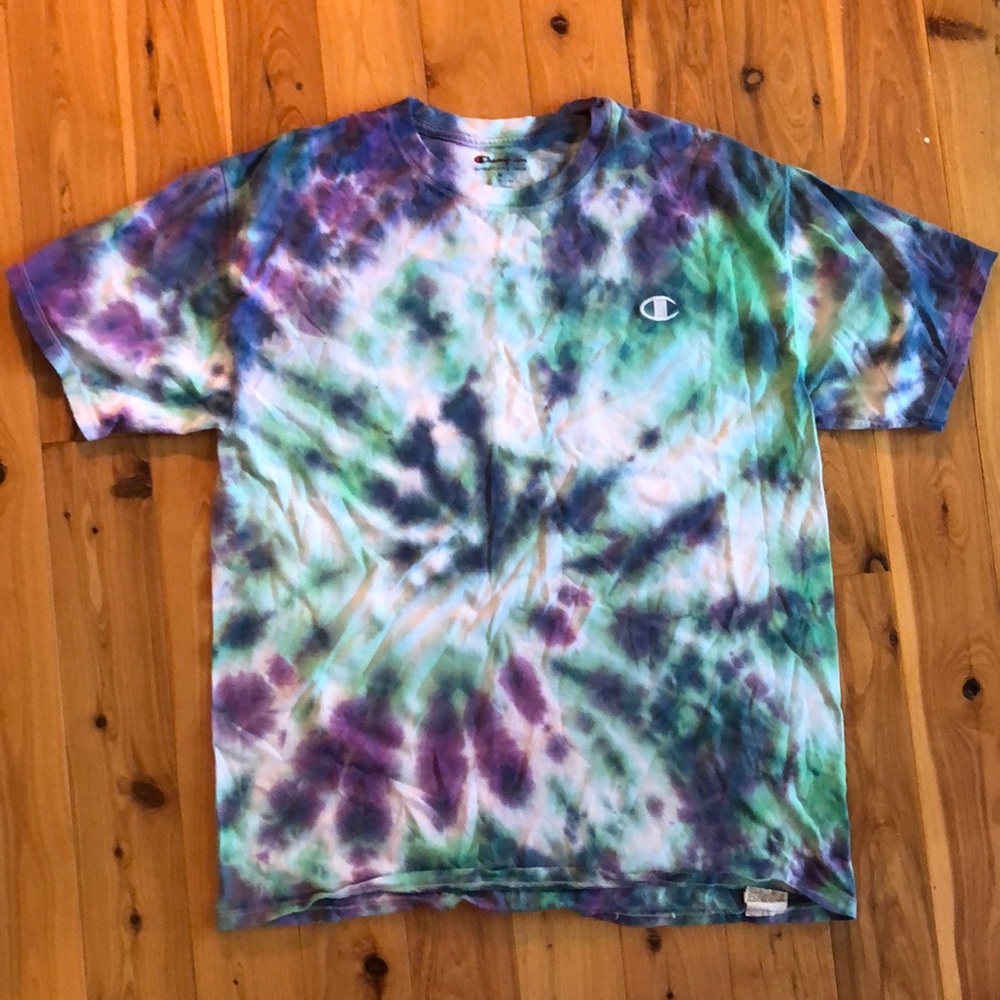 Tie dye champion t-shirt